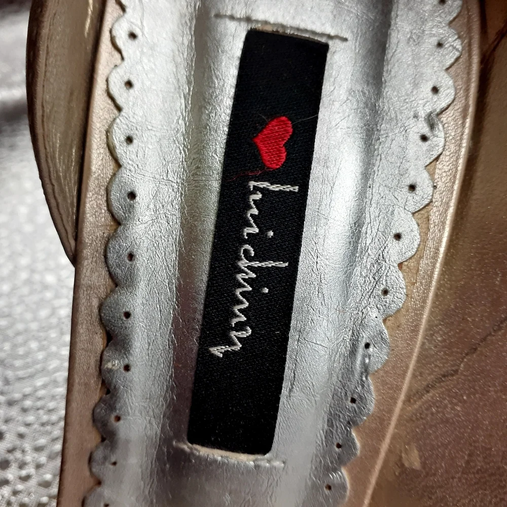 Lui Chung pre owned